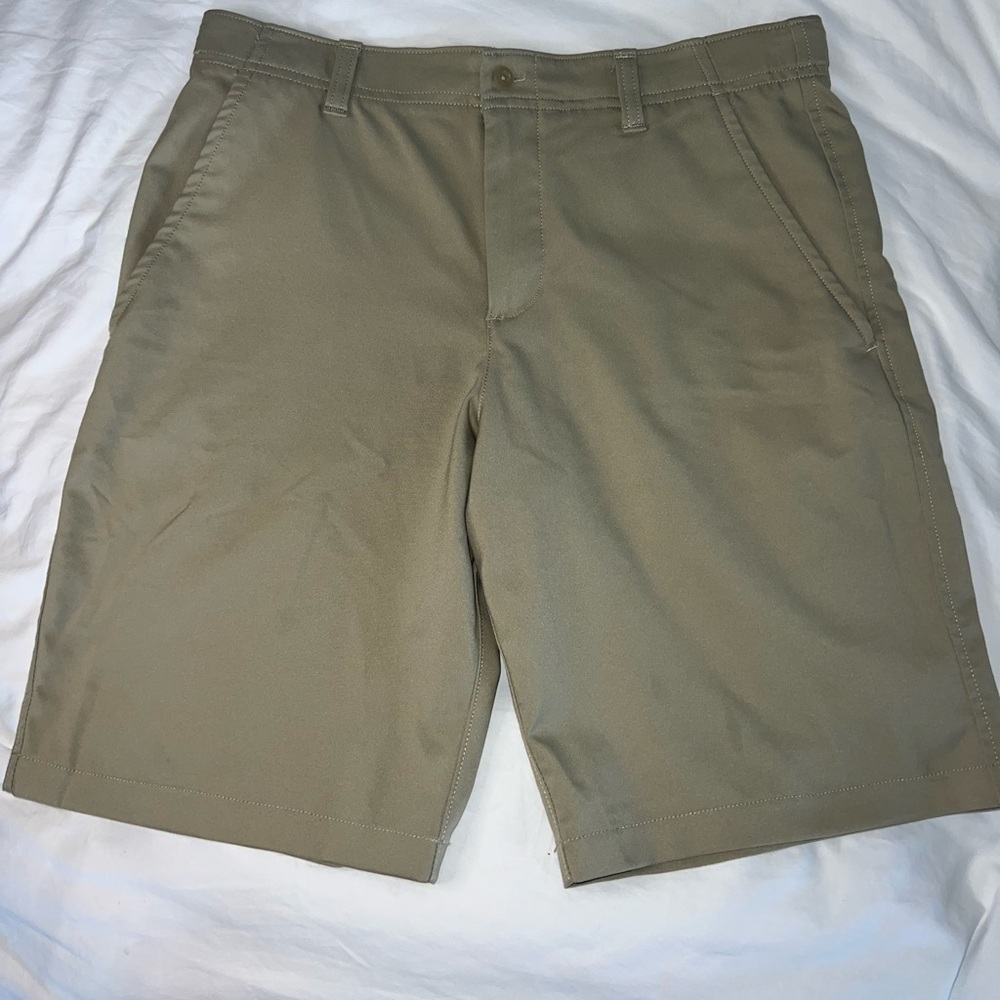 Under Armour Boys Athletic Khaki Golf Shorts - Picture 3 of 6